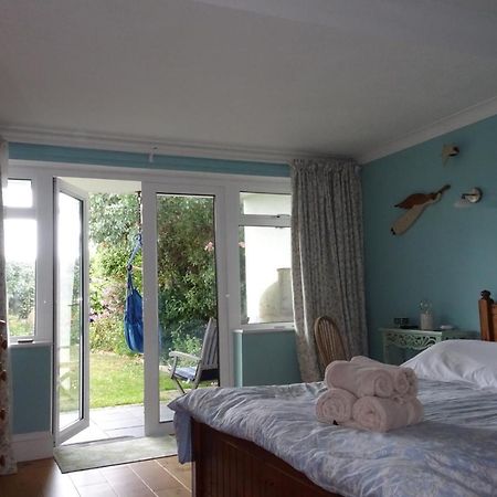 Cliff Top Garden Room Milford on Sea Dış mekan fotoğraf